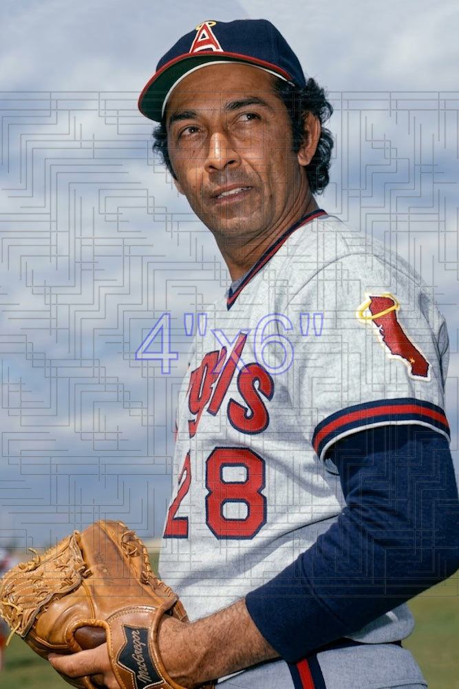 Orlando Pena - 1975 California Angels - choose a size & style